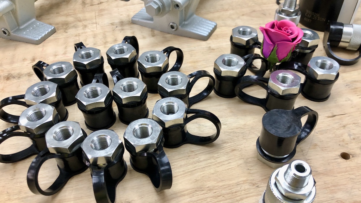 Khớp nối nhanh thủy lực đầu đực CB332B